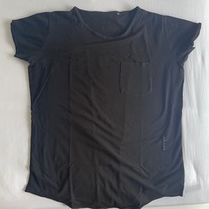 Men’s Medium Alphalete Single Pocket Muscle Tee